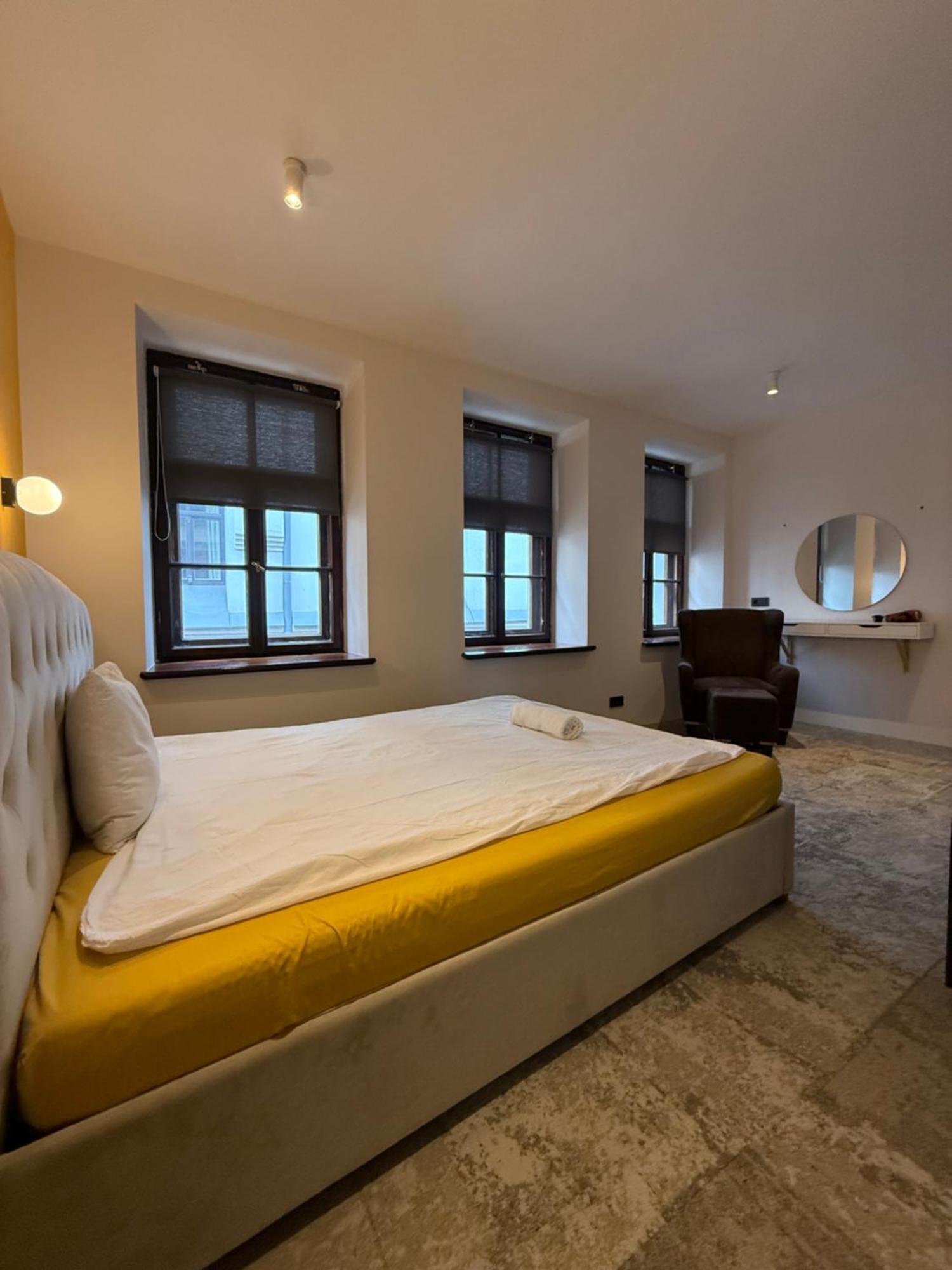 Lovely Two Bedroom In The Old Town Riga Extérieur photo